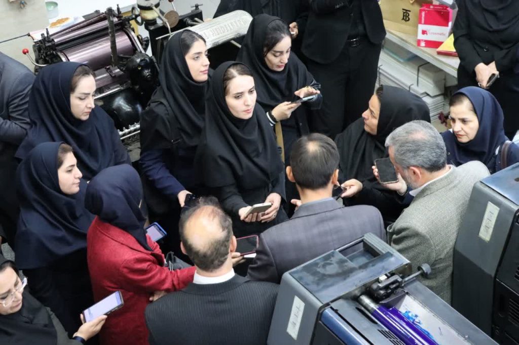 وقتی چاپخانه نفس می‌کشد؛ روایت زنده خبرنگاران از قلب صنعت ارومیه